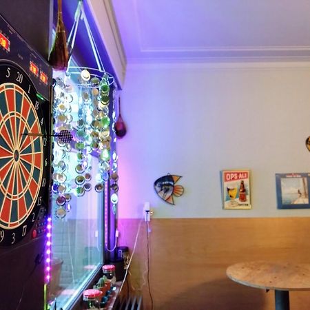 Vakantiewoning In Mol Centrum Met Eigen Bar "Casacuriosa" 外观 照片