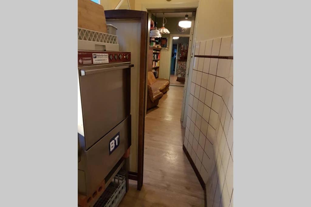 Vakantiewoning In Mol Centrum Met Eigen Bar "Casacuriosa" 外观 照片