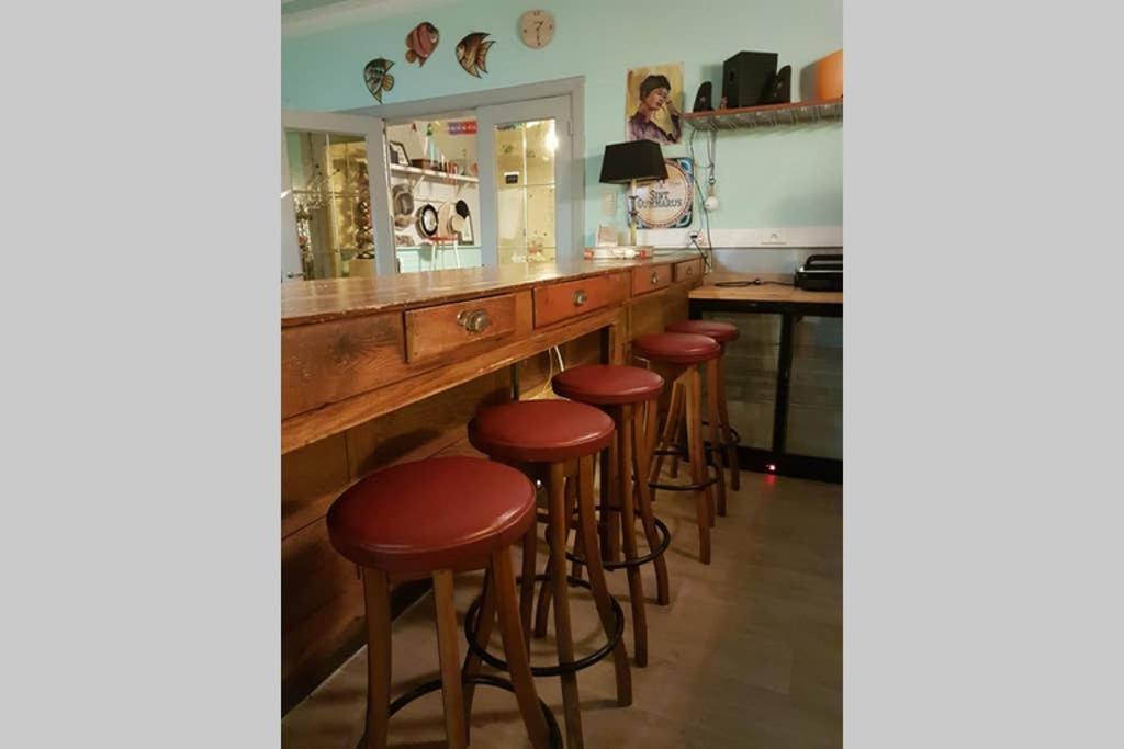 Vakantiewoning In Mol Centrum Met Eigen Bar "Casacuriosa" 外观 照片